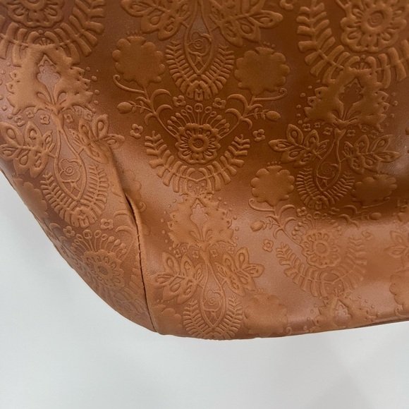 The Sak leather tooled purse - Picture 4 of 13
